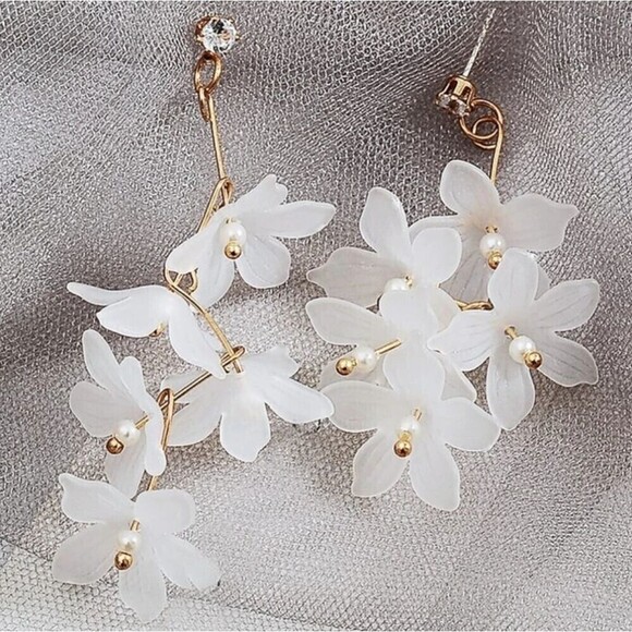 Gold statement Earrings Boho white Flower Clear  Floral dangle dainty 2/$30 - Picture 7 of 15